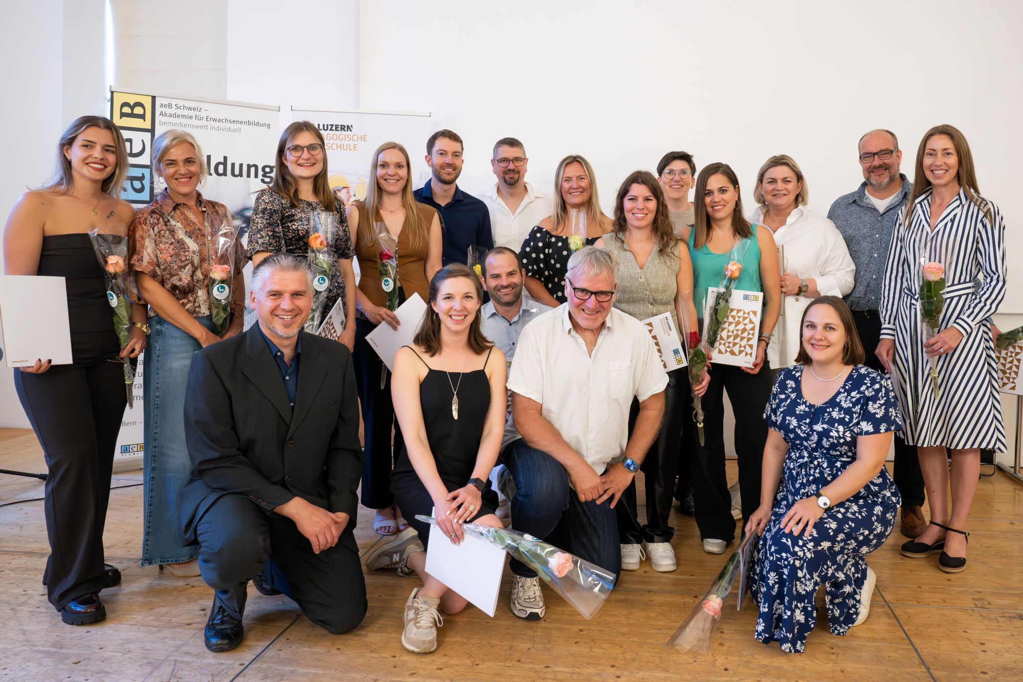 57 Fachleute in Berufs- und Erwachsenenbildung feiern ihren Abschluss